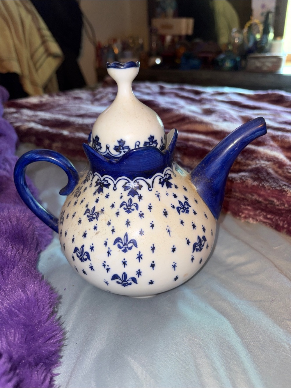 Blue and White Decorative Teapot - Elegant Fleur-de-Lis Design